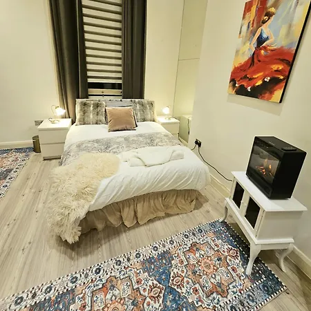 Central London Studio For Three Экстерьер фото
